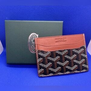 Black and Tan Card Holder